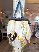 Load image into Gallery viewer, Butterfly Vintage Grace Handbag