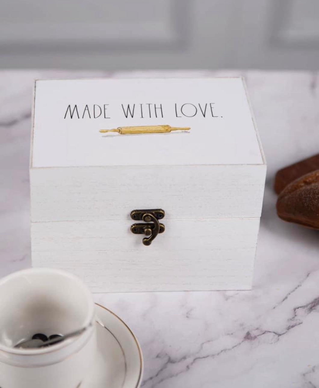 Rae Dunn Recipe Box - Recipe cards included.