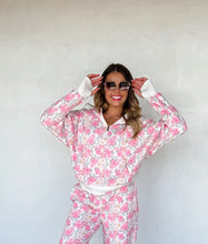 Load image into Gallery viewer, Floral Pullover