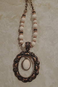 White Tierra Coppertone Necklace and Earring Set
