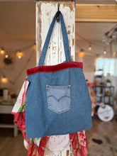Load image into Gallery viewer, Guns-n-Roses Vintage Grace Handbag