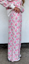 Load image into Gallery viewer, Floral Joggers