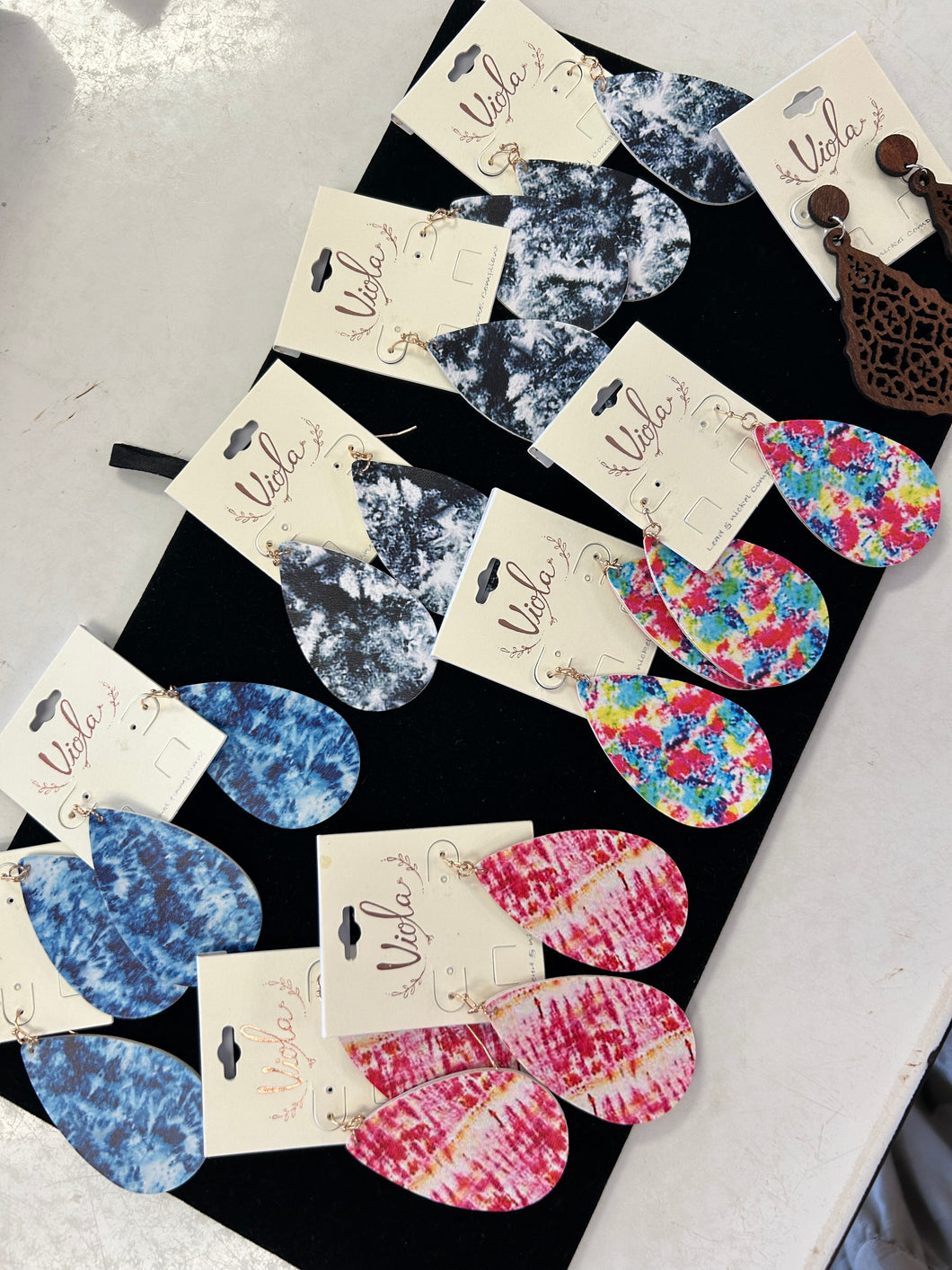 Viola Earrings (in store only)